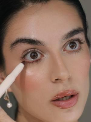 The easiest eye make up less than one minute … @Ra@Rare Beauty #ma#makeupy#eyemakeupa#rarebeauty