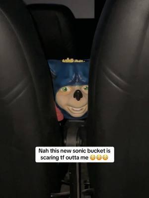 It’s been staring me down the whole movie… 😨 #sonicmovie3 #sonicthehedgehog #popcornbucket @sonicmovie @Paramount Pictures 