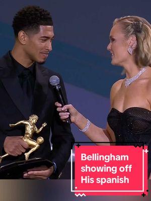 👀 Someone’s been brushing up on their Spanish 🤣 Jude Bellingham showed off his Spanish skills 🇪🇸 at the Globe Soccer Awards while thanking everyone for his award 🥇 👀 Alguien ha estado aprendiendo español 🤣 Jude Bellingham presumió sus avances españoles 🇪🇸 en los Globe Soccer Awards agradeciendo su galardón 🥇  #beINSPORTS #JudeBellingham #RealMadrid #GlobeSoccerAwards