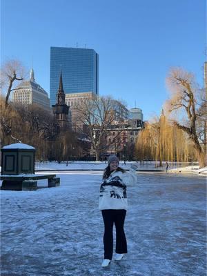 living in Boston & skating in the garden is a dream ❄️⛸️ #boston #bostontiktok #bostonma #IceSkating #bostoniceskating #bostongarden #publicgarden #wintervibes #skating #iceskate #citygirls #cityvibes 