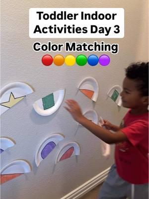 Little hands, big creativity! Matching colors with recycled materials  paper plates, egg cartons, cardboard box and markers for endless indoor fun. 🎨  Getting creative this Christmas break to keep learning fun! Follow for more fun ideas 💡  #ToddlerFun #CreativePlay #ColorMatching #openplay #toddleractivities #toddleractivitiesathome #toddlerparents #christmasbreak #earlychildhoodeducation 