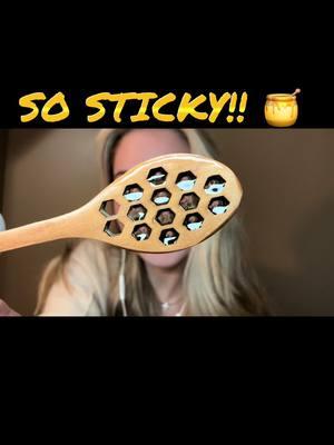 🍯 #asmr #mouthsounds #relaxing #kissing #tingles #fyp #whisper #tingles #creatorsearchinsights #honey #honeyspoon #honeycomb #eating 