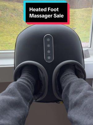 This heated foot massager feels amazing on my sore feet #massager #massagetherapy #footmassage #shiatsu #shiatsumassage #tiktokshopnewyearnewaura #tiktokshoplastchance #mademyyear 