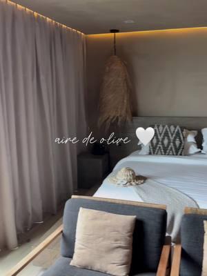 aire de o:live :: san juan, pr 📍 def a nice vibe 10/10 recommend #sanjuanpuertorico #thingstodoinsanjuan #sanjuan #beach #traveltiktok #hotelroom #hoteltour #puertorico #baecation #vacay #couplestrip 