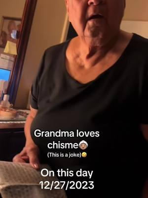 🤣🤣👵🏽  she loves the chisme #grandmalupe #viral #foryou #abuela #mexicangrandma #abuela #abuelita #funny #chisme 