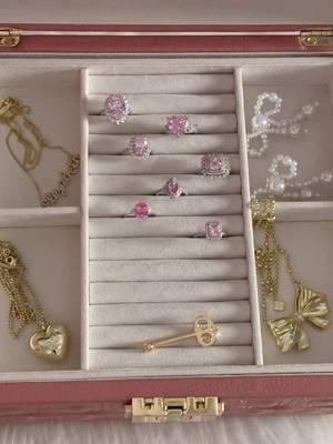 Organizing jewelry into my Billstone pink jewelry boxes 💍  Which one is your favorite?  💍 LARGE  ✨ MEDIUM ✈️ TRAVEL  #femininestyle #pinkaesthetic #pinkpinkpink #girlygirl #girlystyle #girlyfashion #prettypink #romanticstyle #princessvibes #femininefashion #girlyinspo #girlyaesthetic #romanticaesthetic #princessaesthetic #dreamyaesthetic #romanticizeyourlife #vintageaesthetic #vintagevibes  #pink #girly #girlythings #girlytok #girlcore #cottagecore #cottagecoreaesthetic #coquette #coquetteaesthetic #girlyoutfit #feminineoutfits #pinktok #cottagecoreaesthetic #cottagecore #cottagecoreoutfit #princesscore #princessstyle #jewelry #jewelrytiktok #JewelryCollection #jewelrybox #jewelryorganizer #jewelryoftheday #jewellery #jewellerytiktok #jewellerybox #jewellerycollection #billstone 