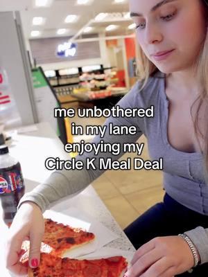 And moisturizered too :) #circlek #mealdeals #lunchideas 