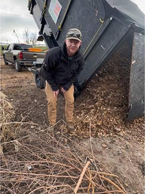 Come with me to dump this leaf box #thatlawndude #leafremoval #lawncare