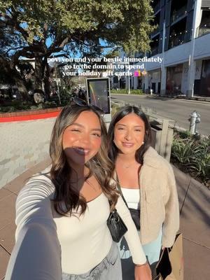 the perfect way to treat ourselves after giving 🤭🛍️ @thedomainaustin #shopatsimon #sponsored #austin #thedomain #holidayshopping #treatyourself #zara #hm 