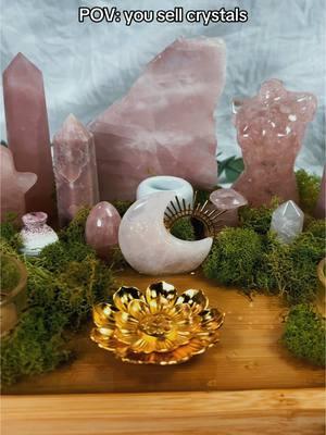 My favorite is def the giant selenite altar 😭🖤✨🌙  #witchtok #witch #witchy #witches #crystal #crystals #altar #crystalaltar #altardecor #babywitch #beginnerwitch #witchytips #spiritualtok #spellcandle #spelljar #tarot 