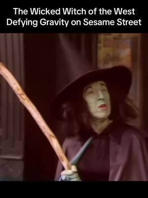 Margaret Hamilton on Sesame Street #margarethamilton #wicked #wickedwitch #wickedwitchofthewest #wickedmovie #defyinggravity #defyinggravitychallenge #sesamestreet 