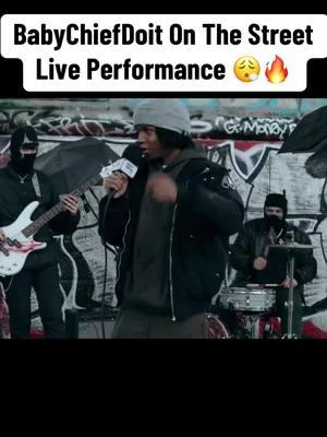 BabyCheifDoIt On The Street Live Performance 🔥 #fyp #dailychiraq #babycheifdoit #onthestreet #yerronthestreet #chicago #chiraq #chiraqdrill #lildurk #otf #nachos #rap #drill #chiraqcontent #chiraqclips #chuckywackem #vonoff1700 #akademiks 