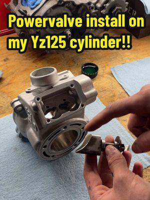 Let’s install the power valves into my YZ125 cylinder! 😏🔥 I thought that bolt was stripped and my heart sank… 😂 #darzrt #2stroke #powervalve #yamaha #yz125 #yz125💙 #yz125x #yz125yamaha #foryou #fyp 