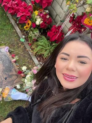 En memoria de JENNI RIVERA #jennirivera #jenniriveraoficial #chikisrivera #losovarios #paratiiiiiiiiiiiiiiiiiiiiiiiiiiiiiii #fouryou #memorial #miartistafavorito #fan #fanatica #fandejennirivera @jennirivera @Chiquis #chiquisrivera 