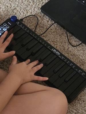 COOL KID PLAYS KEYBOARD #cooldadvalorant #cooldad