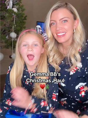 Replying to @anniesacco13 Gemma BB’s Christmas Haul.🥰💖🎁🎄 She has been wanting this tablet for months. xx Angela Claire @rainbowhigh #christmastime #christmashaul #girlmama #girlmomlife #mamadaughter #momanddaughtergoals 