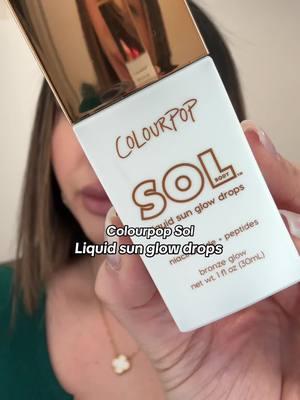 it’s giving me the bronzed glow I get from going to Cancun for a week 😍 I now see I could have used way less, but the way these actually bronze you is insane 😍 just use way less than I did or more for an even deeper bronze 😍 @ColourPop Cosmetics  #cppartner #colourpop #colourpopcosmetics #bronzingdrops #wintermakeup #holidaymakeup  