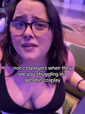 How do Navia cosplayers keep their thigh highs up?#genshinimpactcosplay #naviacosplay 