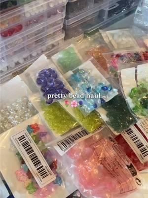 bead haul 🪻🌸🌷 (repost bc this is one of my favorite hauls hehe) #beadhaul #beads #beadsasmr #beadedjewelry #beadsjewelry #jewelrymaking #fyp