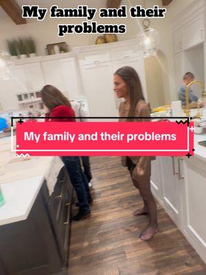 Family problems Christmas edition #familyproblems #familyissues #stlouis #trending #judging #italiancheck #fyp #freepeople 