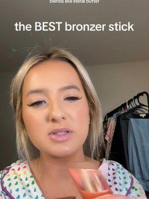 shade HARMONY!!! it’s the best bronzer and no one can convince me otherwise xoxo #bronzer #makeup #bronzertutorial #bronzerhack #lysbronzer #creamcontour #countour #glowyskin #glowymakeup #tanskin #tan #tanmakeup 