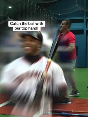 CATCH THE BALL WITH THE TOP HAND.  This lets the ball travel and keeps us behind the ball. It allows us to let our front shoulder to rotate naturally.  #MLB #barrybonds #hitting #hittingtips #hittingadvice #catchtheball 