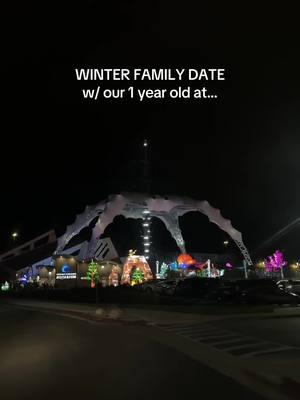 Skip to the end for the best part🤩🫶🏼  #dateideas #familydate #winter #christmaslights #lights #utah #utahactivities #activites #toddler #thingstodo #utahmom #family #toddlersoftiktok #toddleractivities 