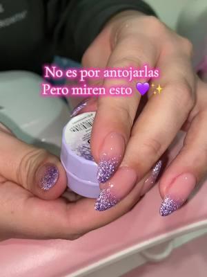 Efecto reflectivo de uñas 💜✨ @canmcolombia  #nailartistsoftiktok #nailstutorial #consejosdeuñas #chicagonails #nailart #nailnailsnails #consejosdemanicurista #herramientasdemanicura #nialsart #manicurista 