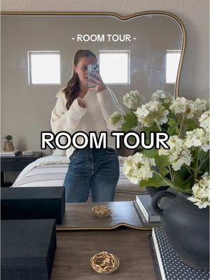 The mirrors are my favorite🥰#RoomTour#girlroom#organicmodern#interiordesign#homedecor#bedroomdesign#bedroom 