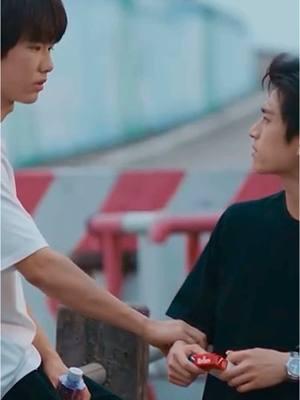 Ge, don't smoke it's bad for your health. And Ge agreed to stop. 🥺 #zhangkangle #归棹 #guizhao #cdrama #markma #马柏全 #张康乐 #thewayhome #chinesedrama 