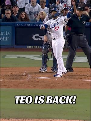 Teoscar Hernandez is BACK in Dodger blue 💪 #MLB #baseball #LosAngeles #Dodgers #WorldSeries 