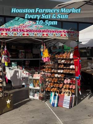 shop Local at The Houston Farmers Market (2520 airline dr htx 77009) every Sat & Sun 10-5pm #thehoustonfarmersmarket #houstonfarmersmarket #lamarqueta #lamarketa #marquetahouston #houstonmarket #houstontx #thingstodoinhouston #thingstodoinhoustontx #dayinalifevlog #dayinalifeofabusinessowner 