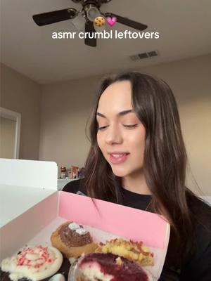 inspired by @aliya🍪 !! love crumbl asmr & was feeling snacky #crumblmukbang #crumblasmr #crumbltiktok #asmr #viralcookies #crumblecookie #crumblecookies #cookiereview #tastetest #asmrmukbang #sweetsmukbang #cookie #asmrcrunch #asmreating #asmrfood #foodasmr 