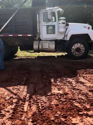 #tvancelandscapingandlandclearingllc #dumptrucklife #Rdmack  