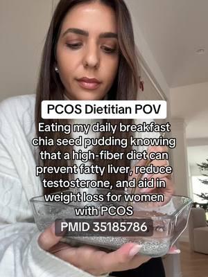 Breakfast for PCOS can crucial for our cravings and energy levels for the rest of the day. Having adequate amounts of fiber and protein is something I make sure I do everyday to improve insulin sensitivity. Studies also show a high fiber diet can aid in PCOS weight loss, can help reduce testosterone, and much more! #pcos #pcosweightloss #pcosawareness #pcosdiet #pcosfood 