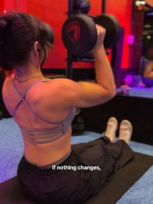 you cannot expect things to change if you are still doing the very things that are keeping you there ✌🏼 . . . . . . . . . . #womeninfitness #fitnessmotivation #femalefitness #healthyhabits #fitnessgirl #beginnerfitnesstips #femalefitnesscoach #strengthtrainingforwomen #mindsetmotivation 