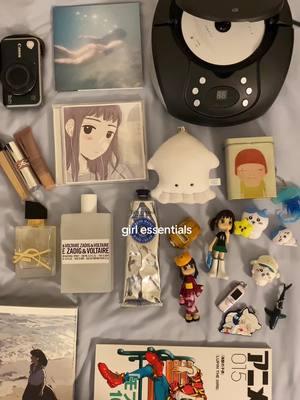 late on posting this cute lil trend #girlessentials #cd #ichikoaoba #uchunekoko #yoshimotonara #trinkets #pinkystreet #hachiware #mobpsycho 