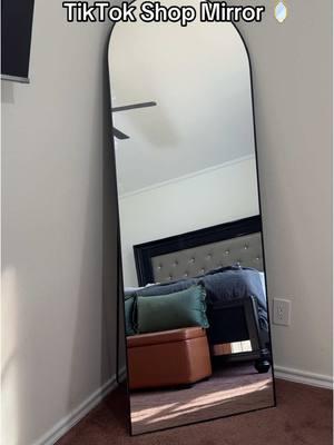 This mirror is soo big, definitely a good find #tiktokshopfinds #tiktokshopmirror #archedfloormirror #archedmirror #tiktokshopfurniture #tiktokshophomefinds #tiktokshophome 