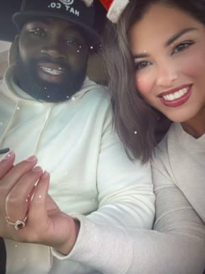 #CapCut #christmastiktok #creatorsearchinsights #viraltiktok #highschoolsweethearts #husbandwife #wifey #20yearstogether #dailydeposits #gymmoms #interracialcouple #throughthickandthin @odellh12 