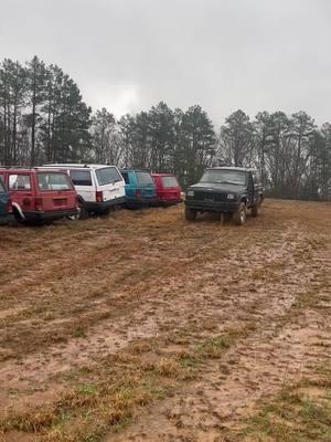 Should aired down!! 🤷‍♂️ #xj #jeepxj #xjjeep #jeepcherokee 