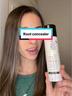 Quick way to cover up those roots! #roottouchup #hairhack #grayhair #rootconcealer 