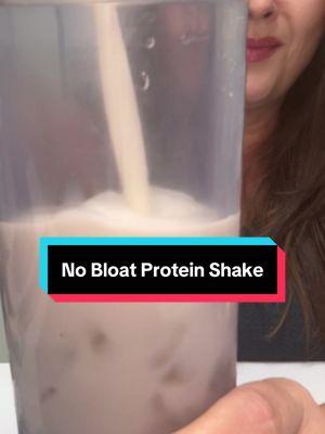 BEST PROTEIN SHAKE DURING MENOPAUSE! #menopause #menopausesupport #menopauserelief #menopausetips #menopauseeducator #protein #proteinshake #plantbasedprotein #vitahustle 