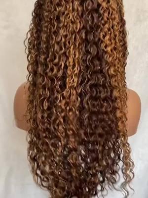 #blackgirlmagic #trending #explor #worldnewhair #curlyhair #hairstyle #wig #colorwig #fyp #gluelesswig 