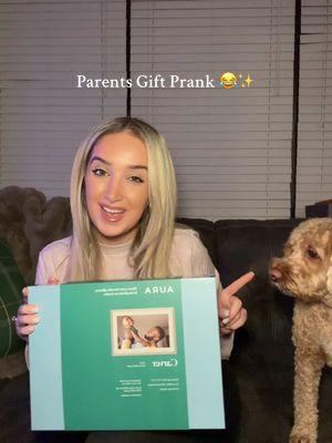 HAHAHA this was so great 😂🤍  #christmas #christmasgift #christmasprank #christmastiktok #christmasgiftideas #parentsgift #christmaspresent #christmaspresents 