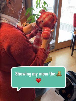 Replying to @𝖊𝖑𝖑𝖎𝖘𝖊𝖙𝖙𝖊 Showing my mom the 🧸🥲✨ #sentimental #griefjourney #handcraftedwithlove #alicescraftedworld #siblingloss #childloss #griefsupport #artsandcrafts  