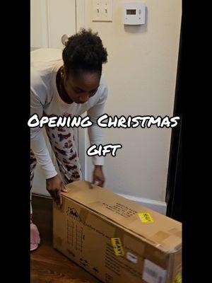 Part2 Opening my Christmas gift  #creatorsearchinsights  #openingpackages #openingchristmaspresents #openingchristmasgifts #christmasgift #christmaspresents #christmaspresent #unboxing #unboxingvideo #unboxingasmr #Christmas #homedecor #unwrapping #unwindwithme    