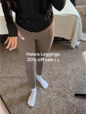 My new go to leggings are these by Halara 🙌🏼 so soft & comfy and also shape the body so nice #halara #halaraleggings #halaraworkleisure #halaraeveryday #gymleggings #comfyleggings #tiktokshopcreatorpicks #giftguide #tiktokshopyearendsale #newyearnewaura 