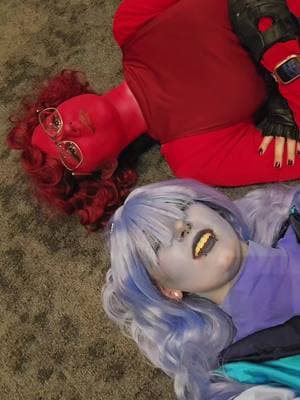 not me forgeting to cut the end 😂 also laying on the ground you can see how rough my face paint is after hours of a con #sapphire #sapphirecosplay #stevenuniverse #cosplay #stevenuniversecosplay #stevenuniversefuture #ruby #rubycosplay #rubyxsapphire 