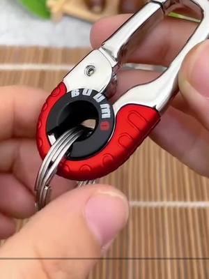 High-end men's business keychain. #PracticalItems #Keychain #LifeHelper #NewKeychainAttachment #CarKeychain #Keychain #HighPerformanceTools #LuxuryQuality #TikTokShopLastChance#TikTokShopNewYearNewAura#spotlightfinds