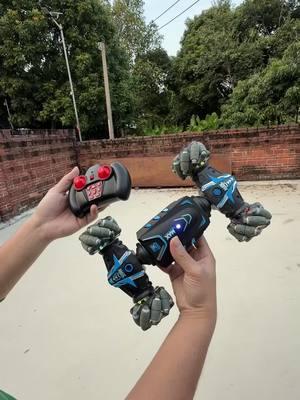 Best rc remote car with wrist controller. Best toy for your boy kids! #rc #remotecontroltoy #racecartoys #giftsforboys #christmasgiftideas #tiktokshopblackfriday #tiktokshopcybermonday #fyp 